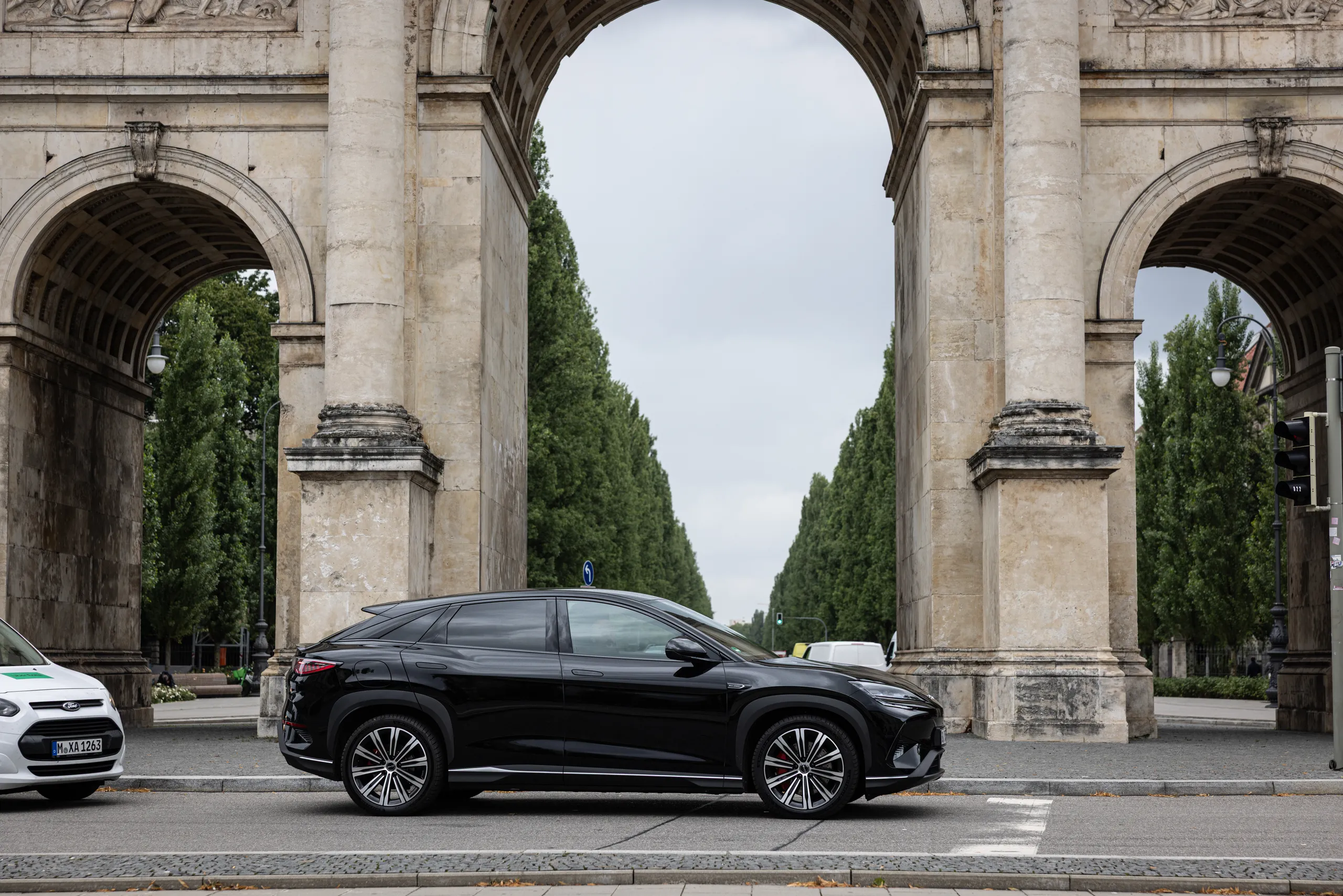 BYD SEALION 7 in Bayern — Probefahrt buchen